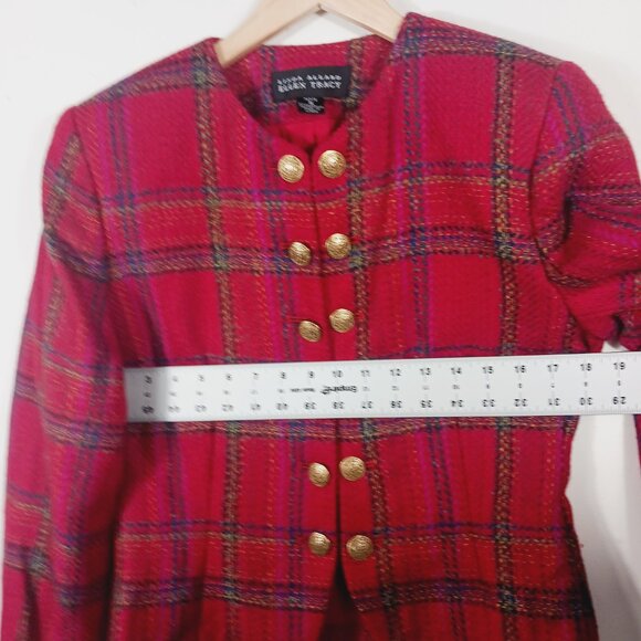 Linda Allard Ellen Tracy 8P Red Plaid Tweed Jacket Gold Buttons w/ Chain Classic - Picture 14 of 16